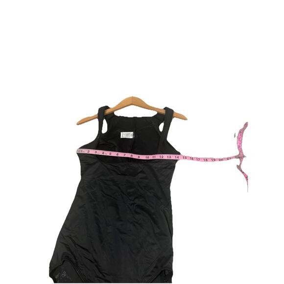 MIRACLESUIT Shapewear 2753 ONE PIECE Black Bodysuit Snap-Crotch Size 2XL - Picture 6 of 7